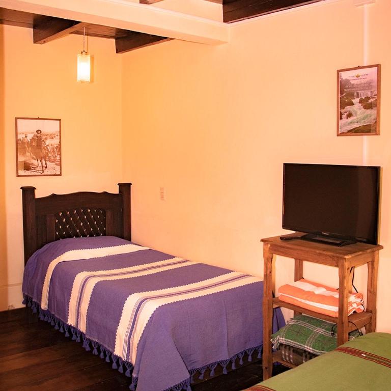 Guadalupe B&B - Deluxe Double Room with Bath - 9