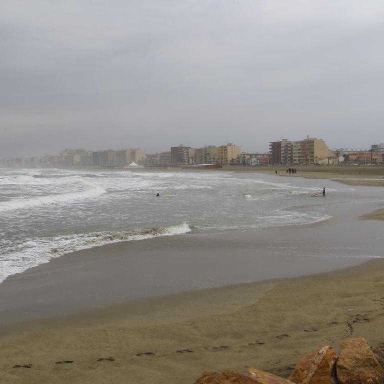 RESIDENCE LE NEULOS, T2 40m2 AVEC GARAGE PRIVE, 150 m de la mer, Avenue Roussillon Canet-Plage - Superior Apartment - 66