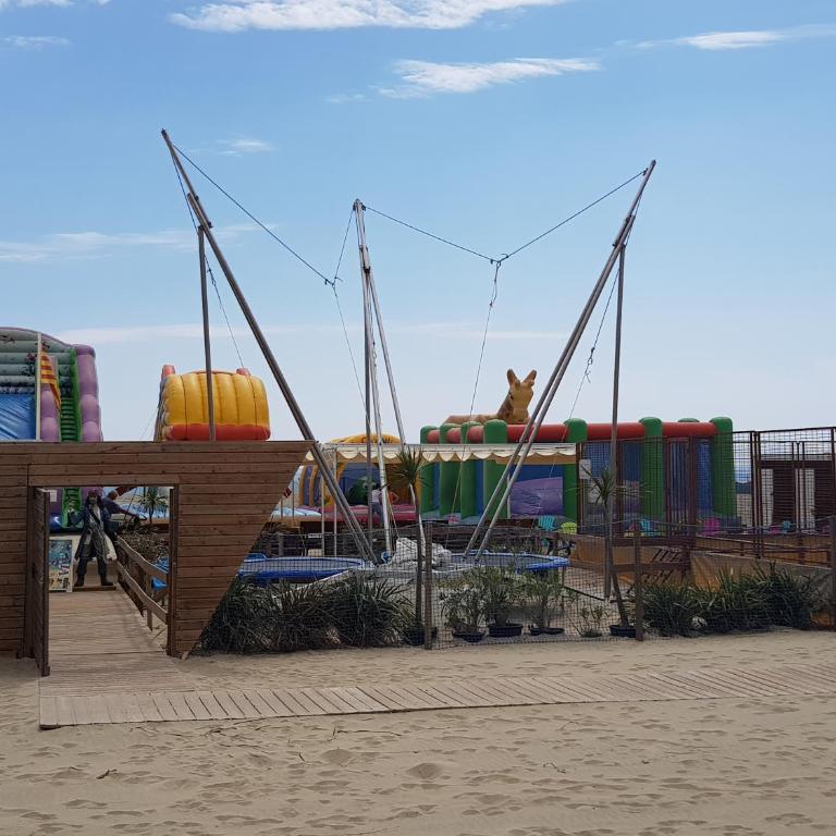 RESIDENCE LE NEULOS, T2 40m2 AVEC GARAGE PRIVE, 150 m de la mer, Avenue Roussillon Canet-Plage - Superior Apartment - 58