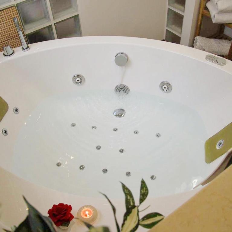 La Bella Verona Wine Suite - Suite Deluxe con Vasca Idromassaggio - 31