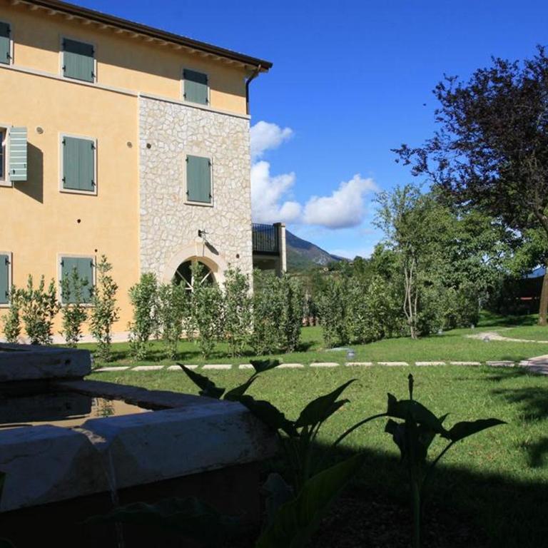Corte degli ulivi - Appartamento con 2 Camere da Letto - 35