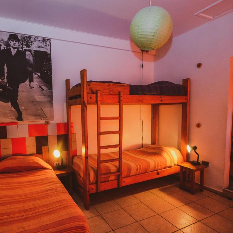 Hostal El Punto - Habitación Cuádruple con baño compartido - 3