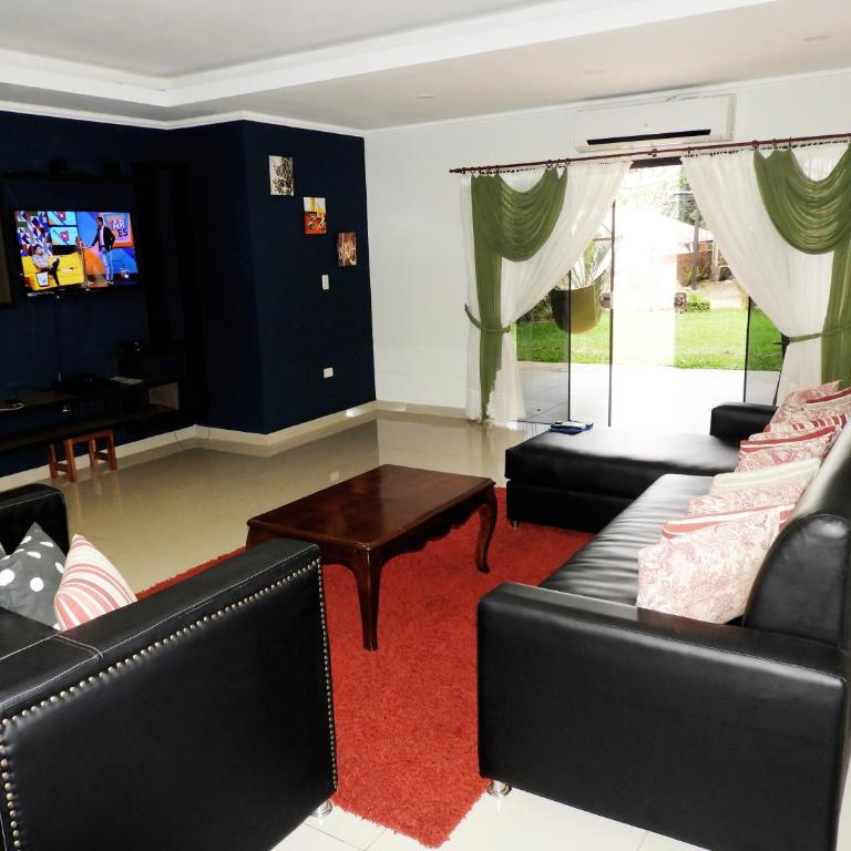Hotel Puesta del Sol - Apartamento de 3 dormitorios con balcón - 10
