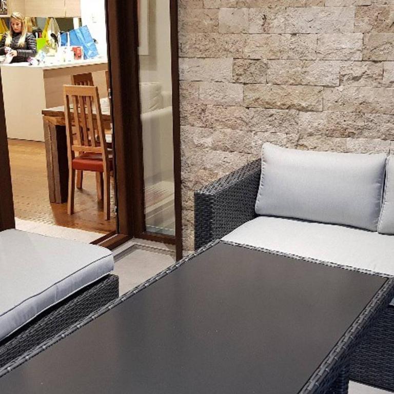 Lo Mejor de Pucón I - Three-Bedroom Apartment - 24