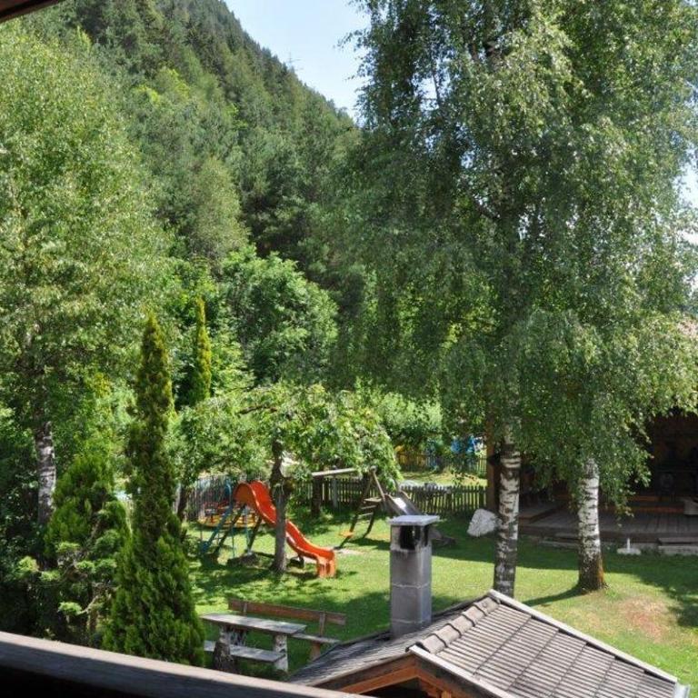 Burgfrieden - Double Room with Balcony - 7