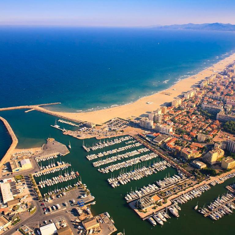 RESIDENCE LE NEULOS, T2 40m2 AVEC GARAGE PRIVE, 150 m de la mer, Avenue Roussillon Canet-Plage - Superior Apartment - 39