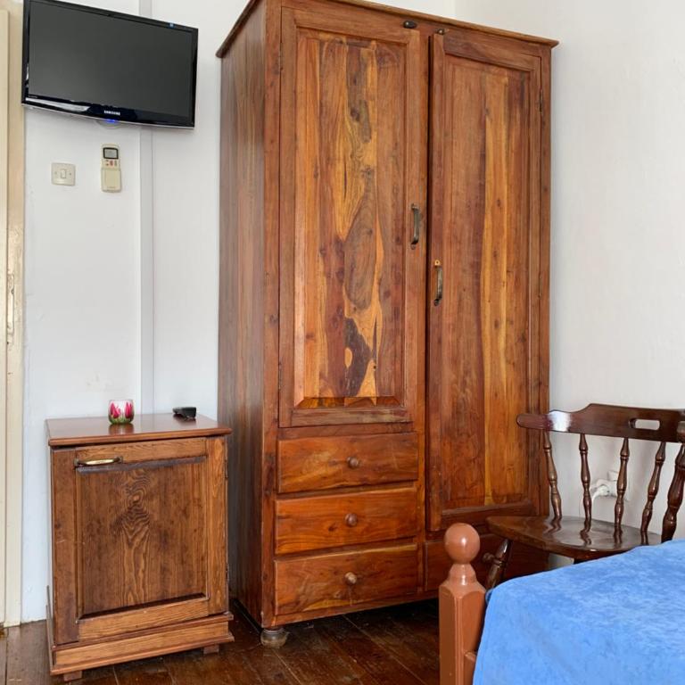 Viktor Rooms - Standard Twin Room with Shared Bathroom - 2