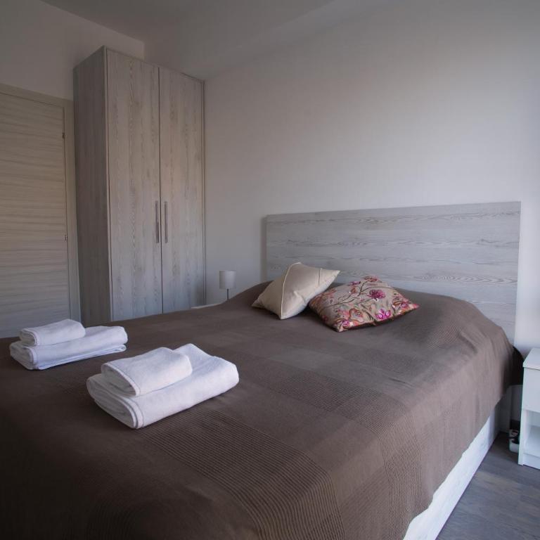 Sun Salutation in Tivat 2 Bedroom with a Great Sea View - Apartment - 7