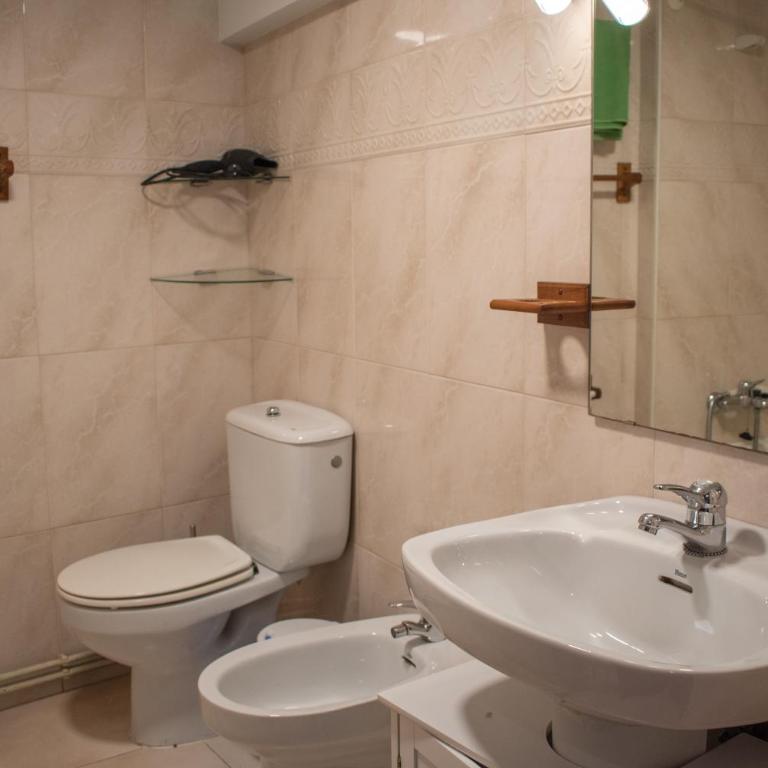 APARTAMENTOS Casino - Three-Bedroom Apartment - 3