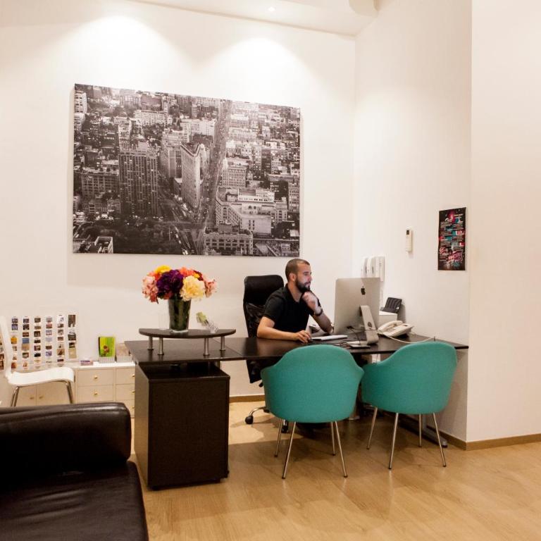 Ramblas Apartments - One-Bedroom Apartment - 9