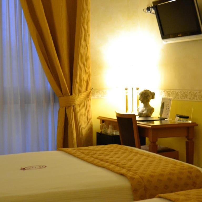 Seccy Hotel Boutique Art & Museum - Camera Deluxe Doppia con Letti Singoli - 2
