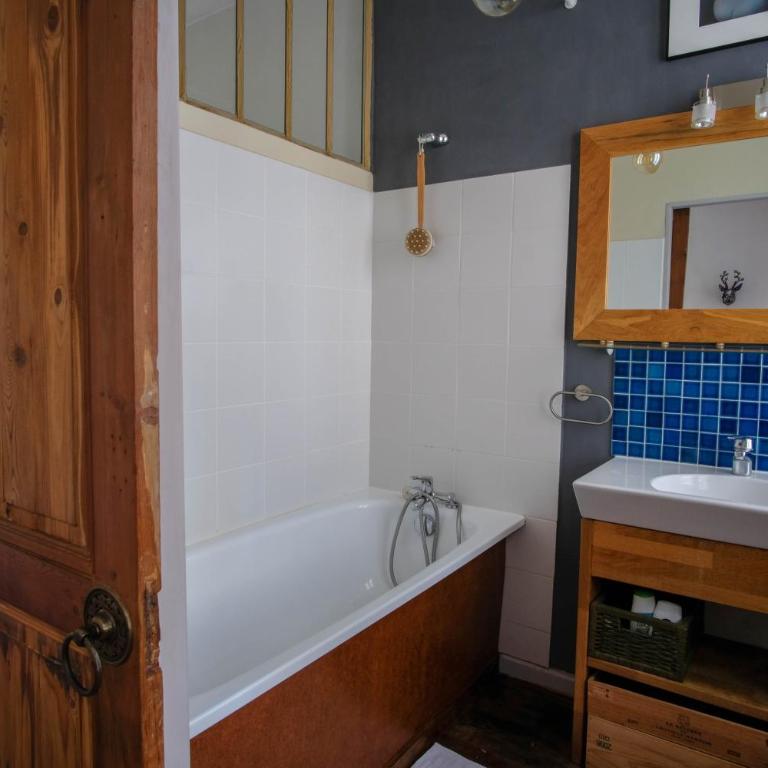 Ingres by Cocoonr - One-Bedroom Apartment - 8