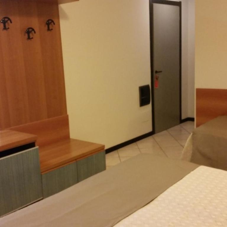 Albergo Al Cacciatore - Camera Tripla - 4