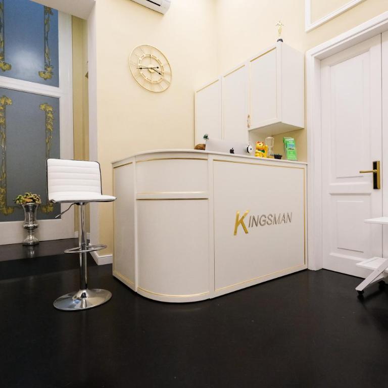 B&B Kingsman - Superior King Room - 14