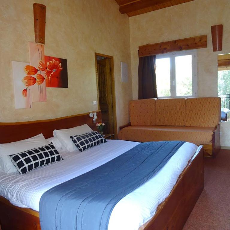 AU BOIS FLEURI Location Villa et Studios Roquebrune-sur-Argens - Villa 3 Chambres - 8
