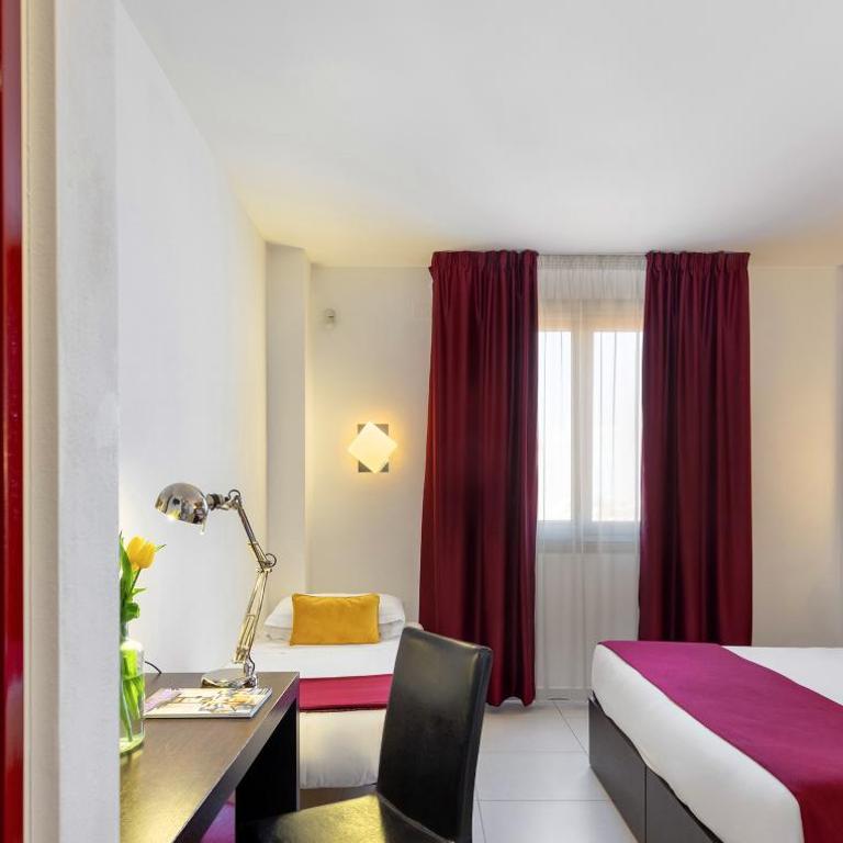 Kairos Garda Hotel - Be Happy Hotels - Camera Matrimoniale/Doppia con Letti Singoli - 4