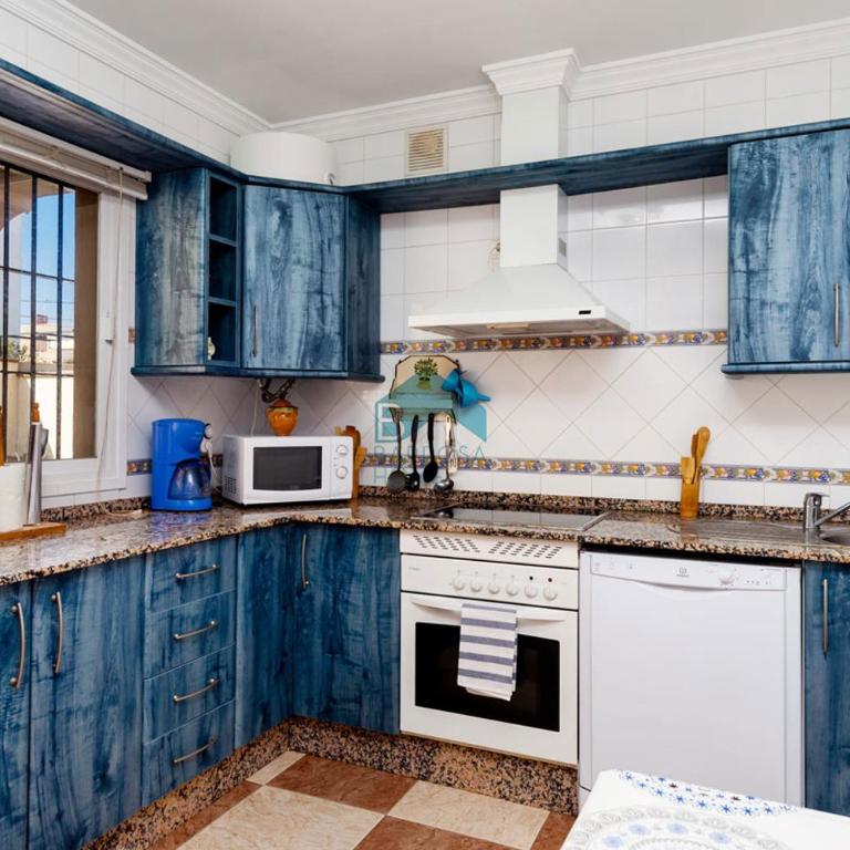Villa Almendro BARROSAHOME - Three-Bedroom Villa - 10