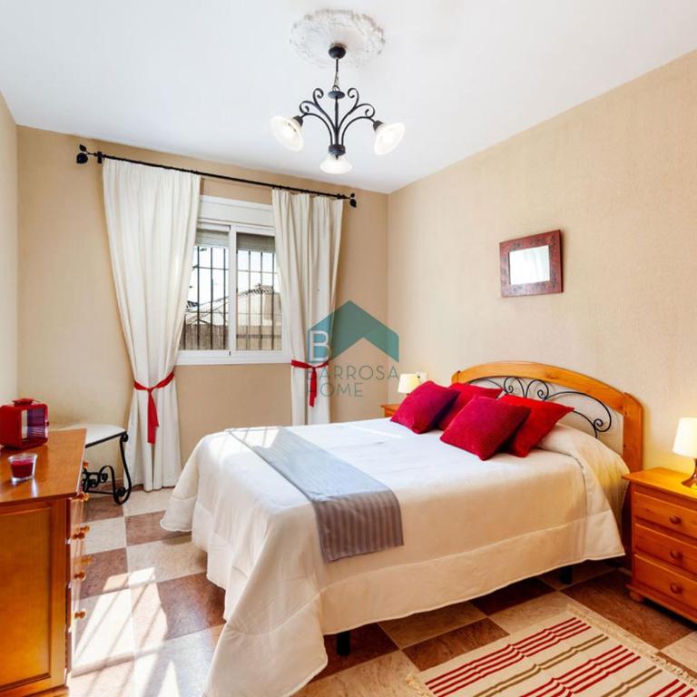 Villa Almendro BARROSAHOME - Three-Bedroom Villa - 4