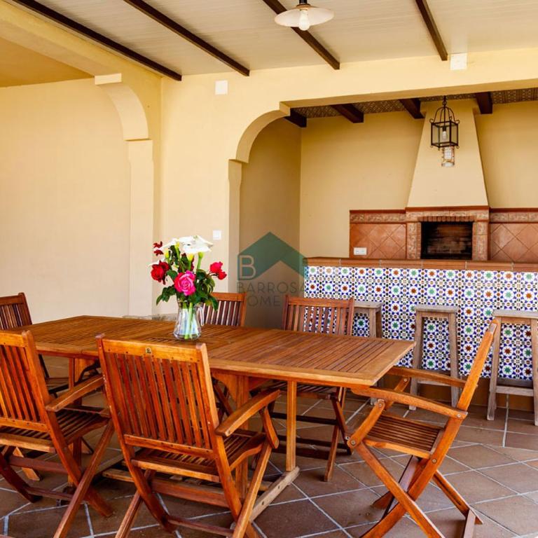 Villa Almendro BARROSAHOME - Three-Bedroom Villa - 3