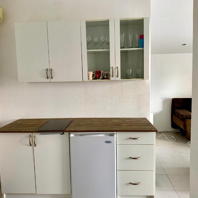 Apartments Ljiljana - Two-Bedroom Apartment with Balcony and Sea View - 15