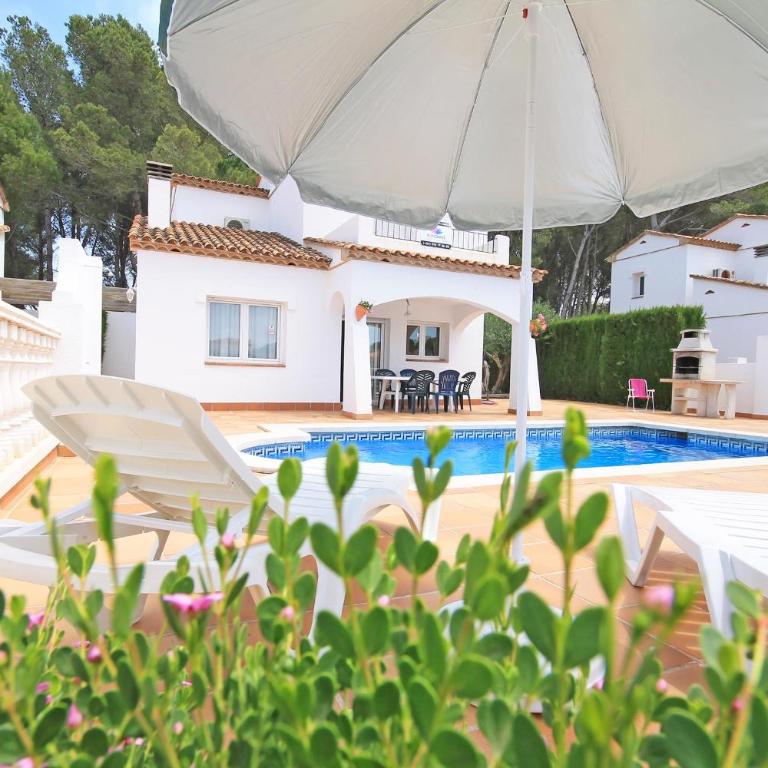 Holiday Home Olivia - Villa - 16