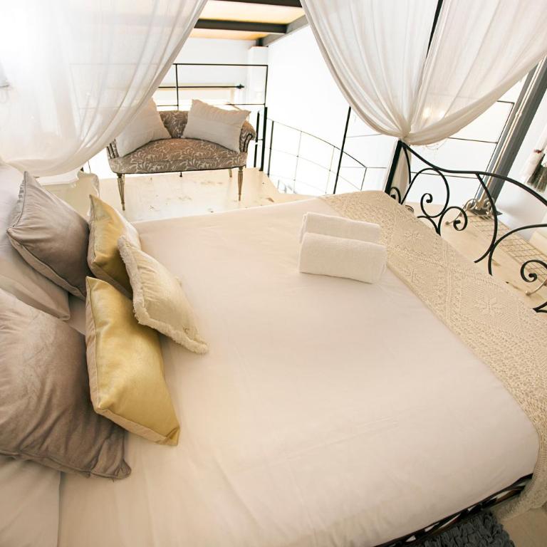 Graffiti Suites Málaga - Suite Superior con cama extragrande - 20