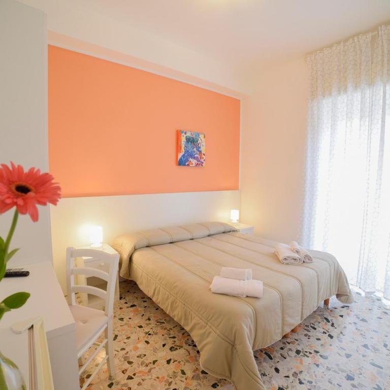 B&B Siracusa Holidays - Double or Twin Room with Private Bathroom in the room - 1