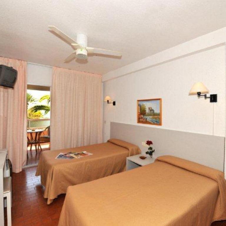 Hostal Velilla - Habitación Doble con vistas al mar - 1 o 2 camas - 8