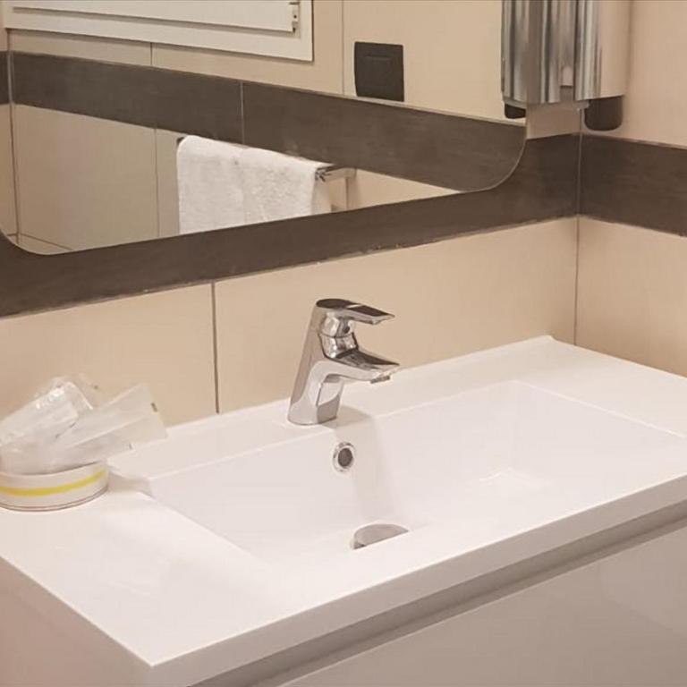 Tamb&B2 - Deluxe King Room - 16