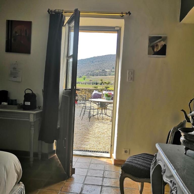 Chambre d'hôtes du Mas de Longuefeuille - Chambre Double - Vue sur Jardin - 7
