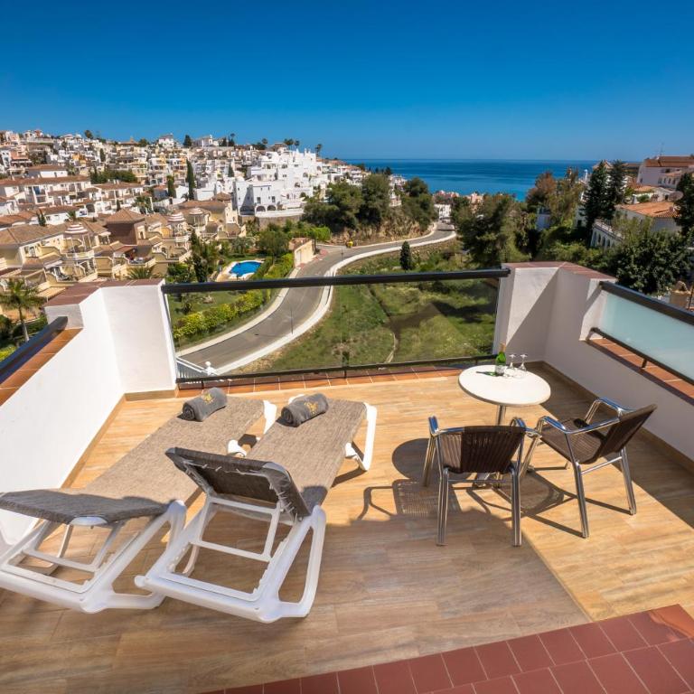 Hostal Casa Mercedes - Suite con terraza y vistas al mar - 2