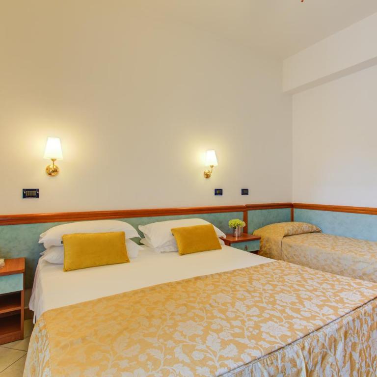 Hotel Nanni - Camera Superior Matrimoniale/Doppia con Letti Singoli - 6