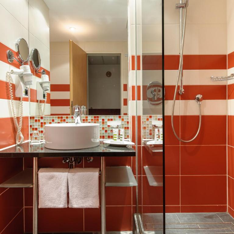 Mercure München City Schwabing - Chambre Supérieure avec Lit Double - Cour - 14