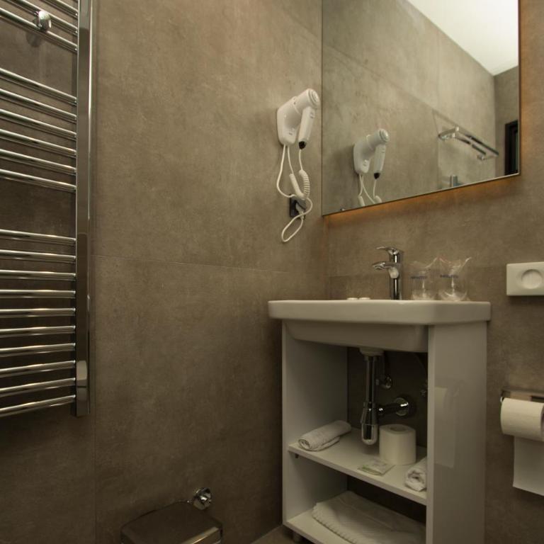 BOUTIQUE 25h by Eva stay 018 - Superior Soba s King-sajz Krevetom - 6