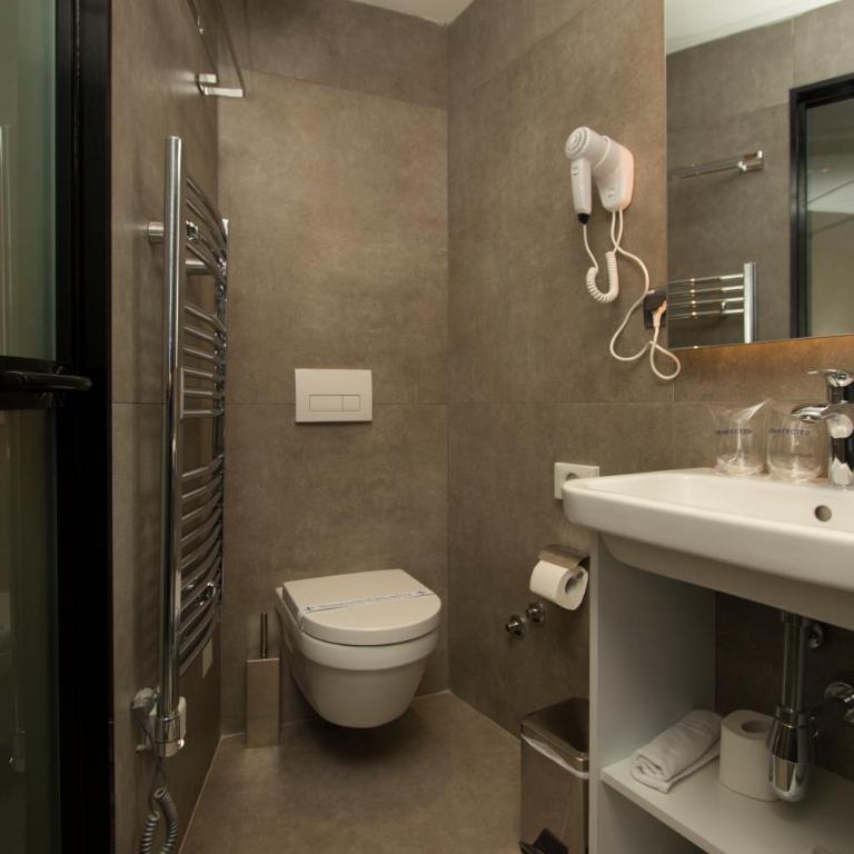 BOUTIQUE 25h by Eva stay 018 - Deluks Dvokrevetna Soba sa Bračnim Krevetom/Zasebnim Krevetima - 3