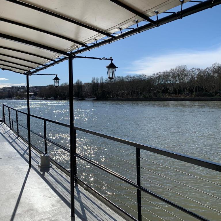 Péniche "SunFlower" - Chambre Double – Vue sur Lac - 14