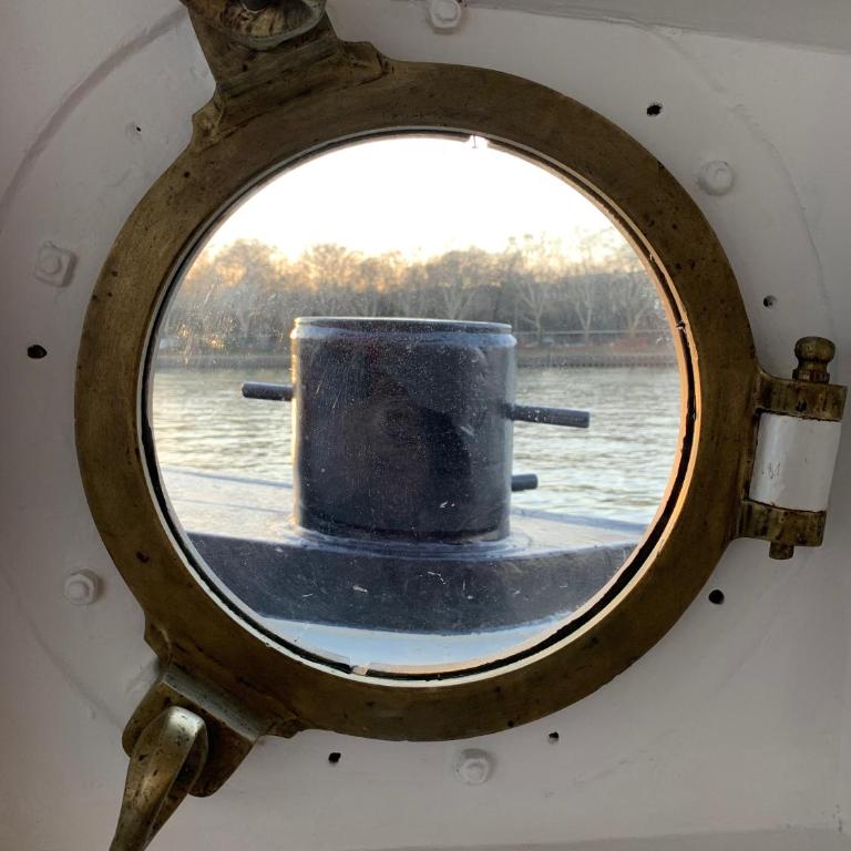 Péniche "SunFlower" - Chambre Double – Vue sur Lac - 8