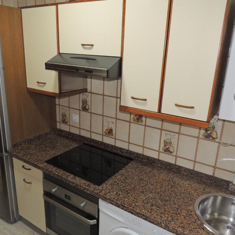 Precioso piso en Oviedo, Parking, Wifi y Netflix By DeLabra Apartments - Apartamento de 2 dormitorios - 24
