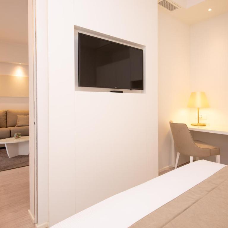 Hotel Imperia - Junior Suite - 4