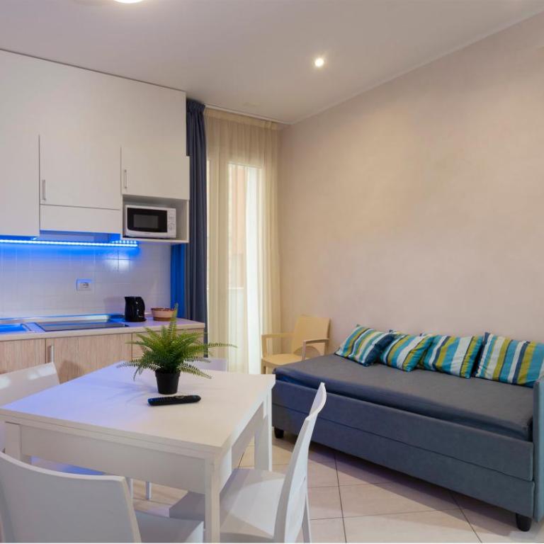 White Suite & Apartments - Appartamento con 1 Camera da Letto - 2