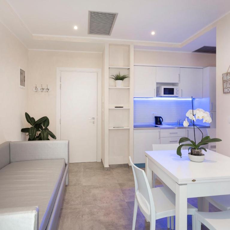 White Suite & Apartments - Appartamento con 2 Camere da Letto e Vista Mare - 1