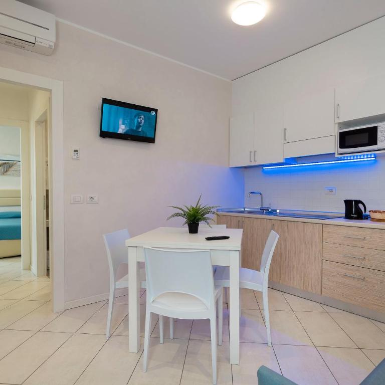 White Suite & Apartments - Appartamento con 1 Camera da Letto - 7