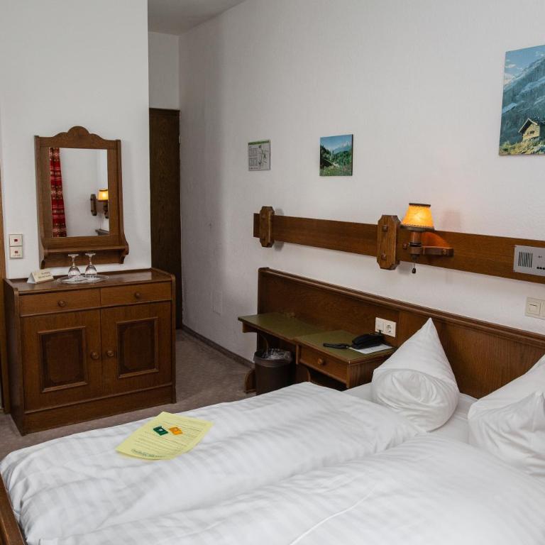 Hotel Vier Jahreszeiten - Grand Standard Zimmer - 4