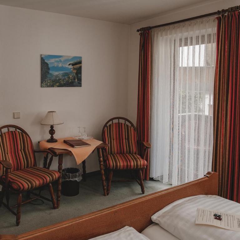 Hotel Vier Jahreszeiten - Standard Plus Doppelzimmer - 2