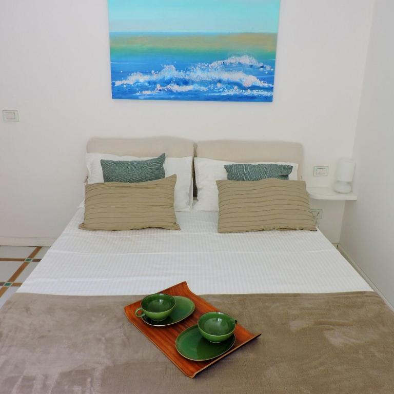 Loris House - Two-Bedroom House - 8