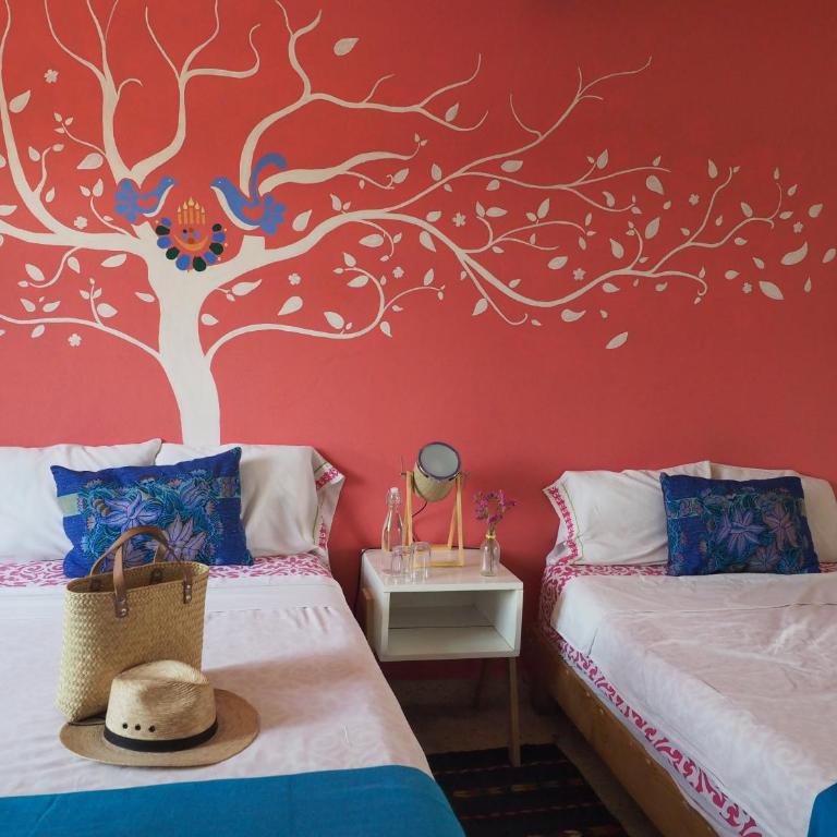 Azul Cielo Hostel - Deluxe Double Room with Two Double Beds - 1