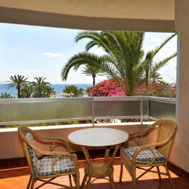 Hostal Velilla - Habitación Doble con vistas al mar - 1 o 2 camas - 1