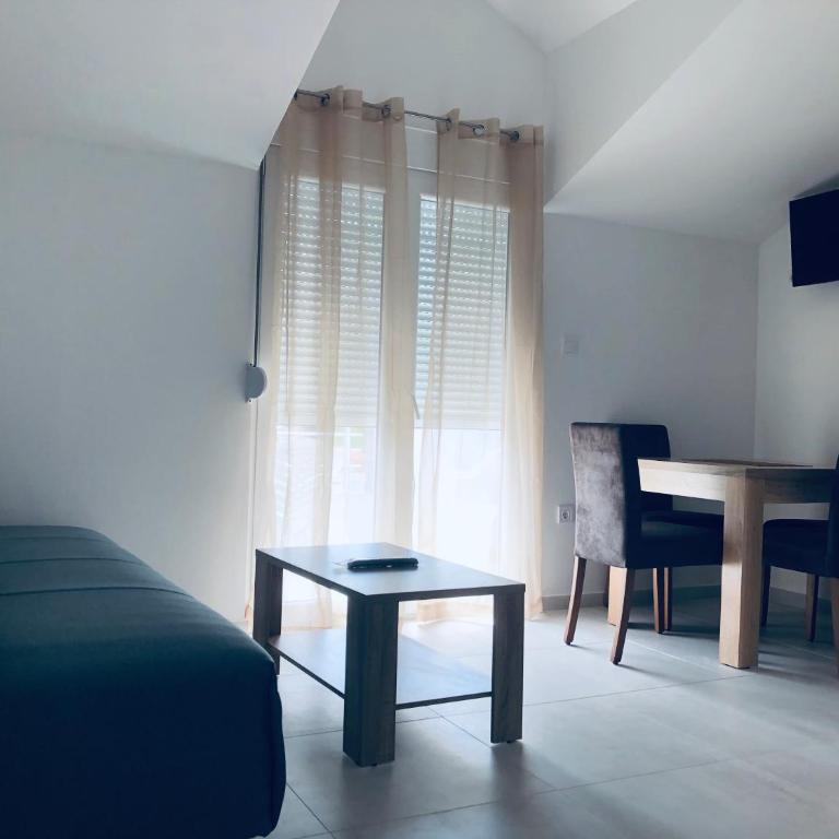 P&M Ilic - Apartment with Sea View - 10
