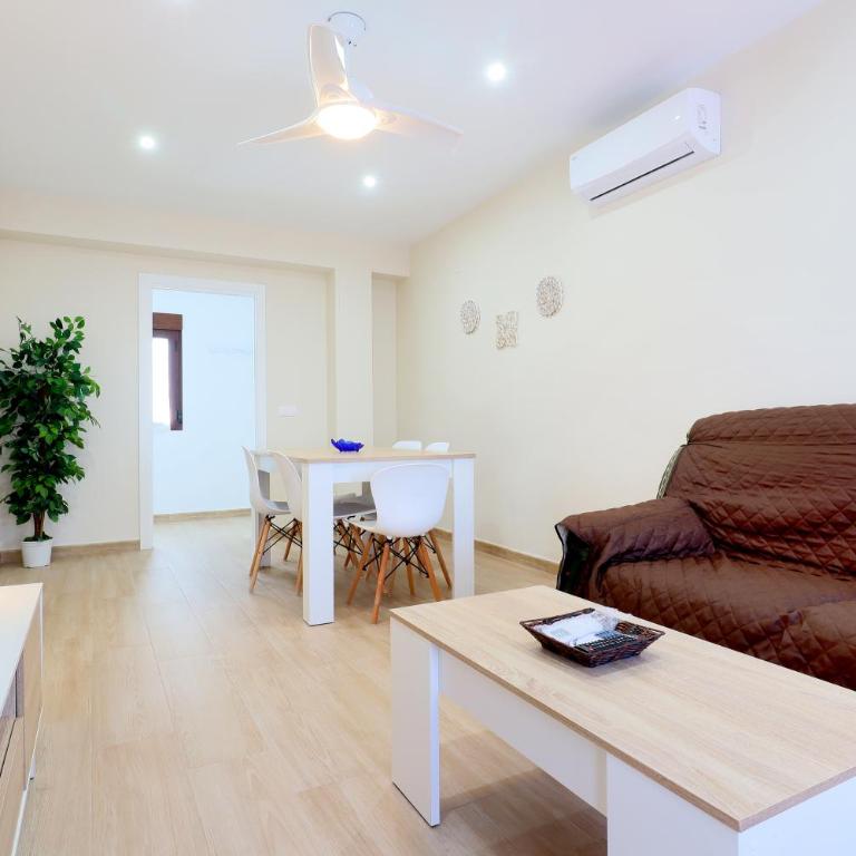 Rosas en la Balconada & Apartment with Parking in Córdoba Historic Center - Apartamento de 3 dormitorios - 18