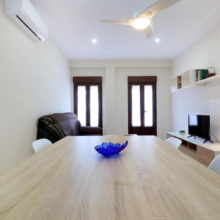 Rosas en la Balconada & Apartment with Parking in Córdoba Historic Center - Apartamento de 3 dormitorios - 21